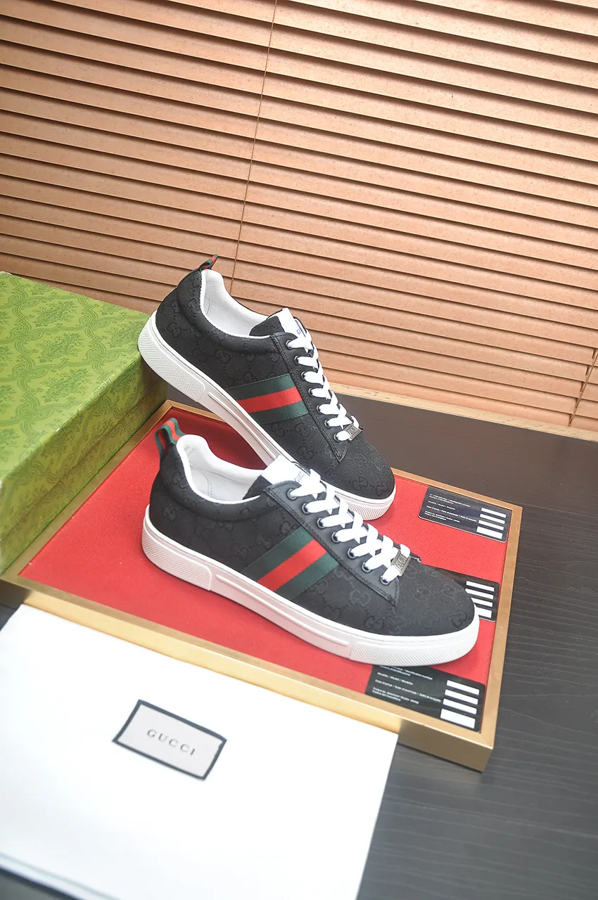 Men's men's shoes💰420💶[GUCCI Gucci] official website 1:1 men's sports shoes are now on the market, using original Gucci fabric + gluten lining, plus the official website original 1:1 comfortable outsole. Fashionable and versatile, super comfortable and breathable. 5 colors available, standard shoe size 38/45 (custom-made sizes 45 are non-refundable)